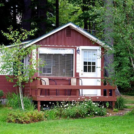 Edgewater Inn & Cottages Eagle River Room photo