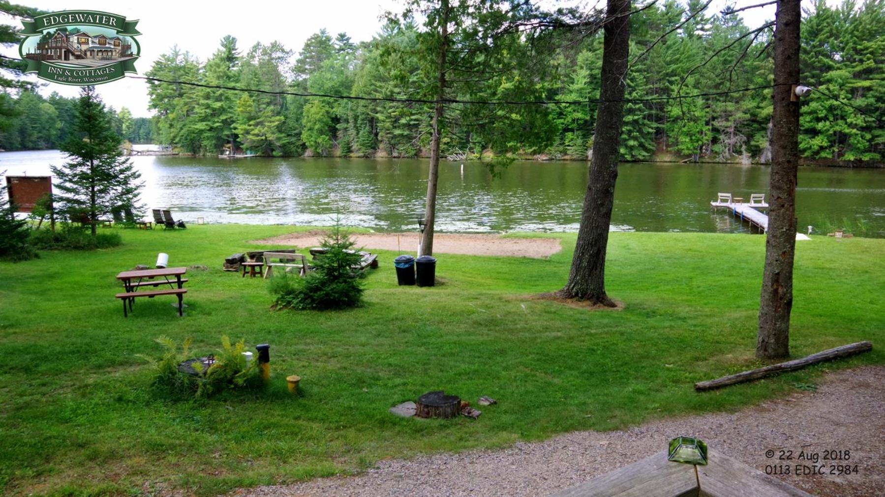 Edgewater Inn & Cottages Eagle River Room photo